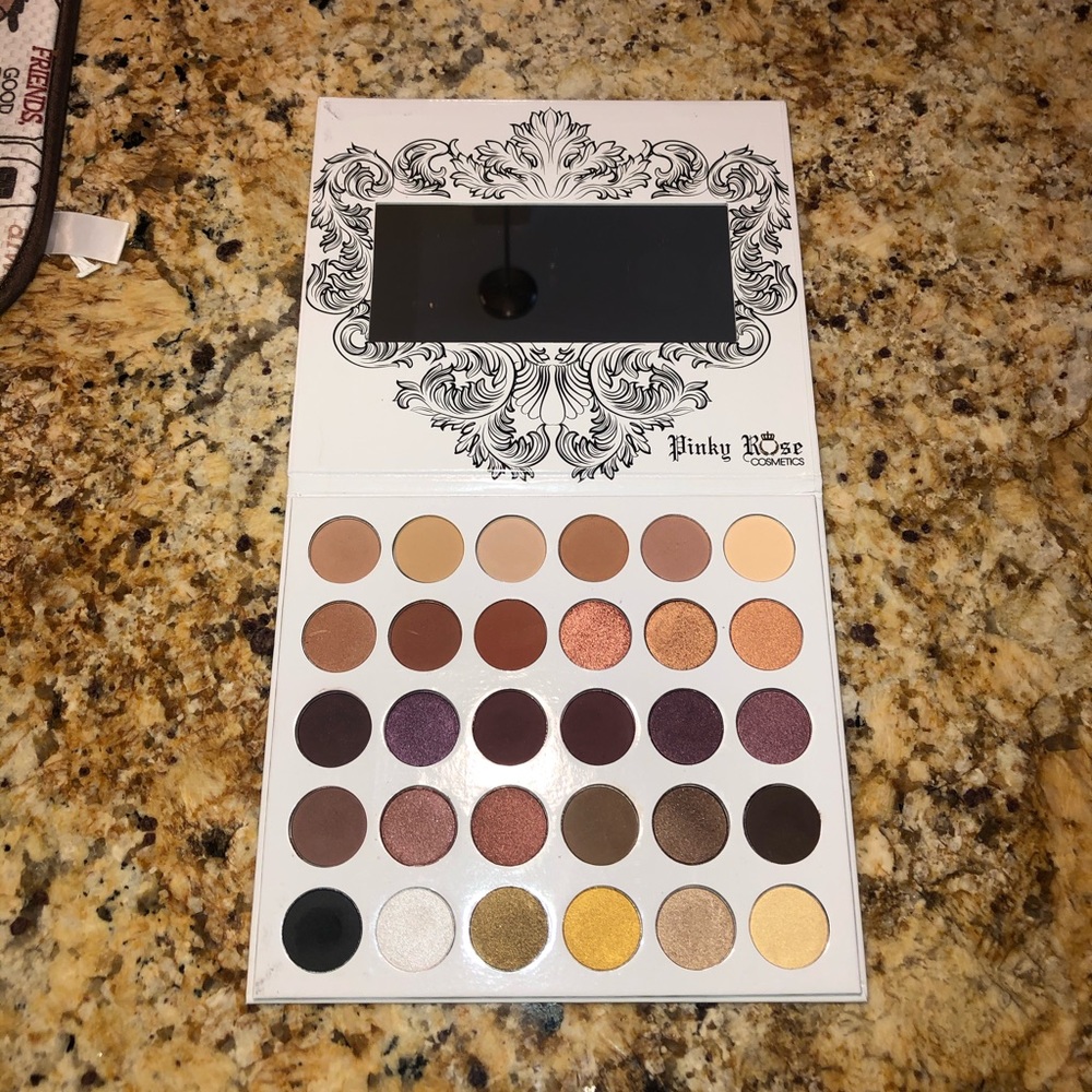 Makeup pallete